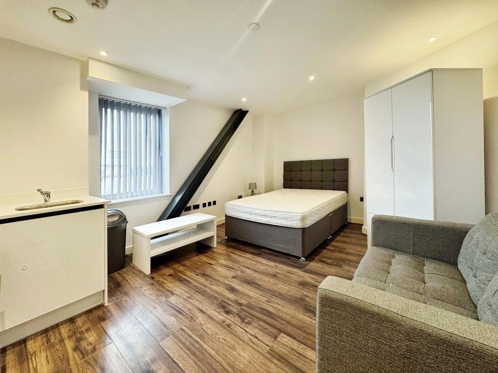 Living/Bedroom