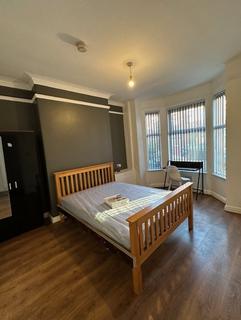 4 bedroom terraced house to rent, Ossory Street, Manchester M14