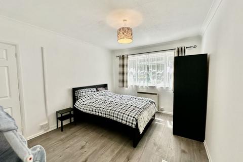 1 bedroom flat to rent, Carshalton Road, Sutton, SM1