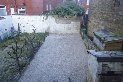 2 bedroom cottage to rent, Falinge Road, Rochdale, OL12