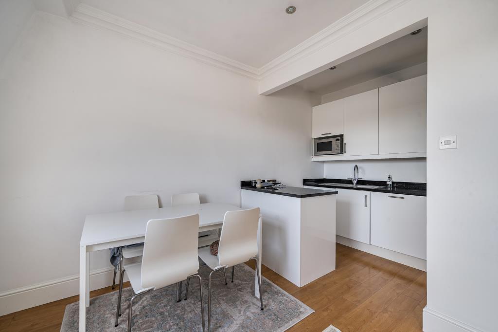 Kitchen/Dining Area