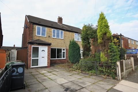 4 bedroom semi-detached house to rent, Brookdale Road Hindley Wigan