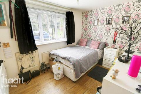 undefined, Kidman Close, Romford