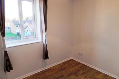 Studio to rent, Redford Close, Feltham, TW13