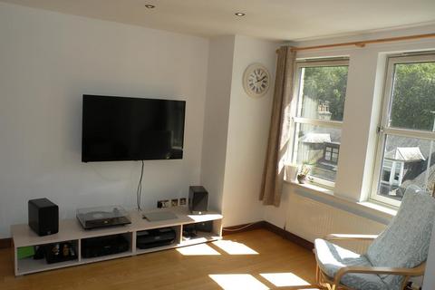 2 bedroom flat to rent, Holburn Street, Aberdeen, AB10