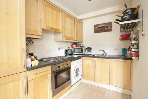 2 bedroom flat to rent - Plough Way, Surrey Quays, London , SE16 7AB
