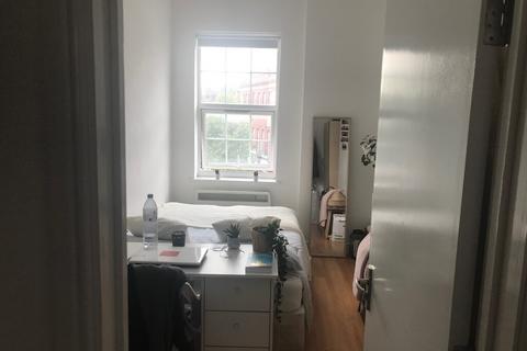 3 bedroom flat to rent, Streatham Hill