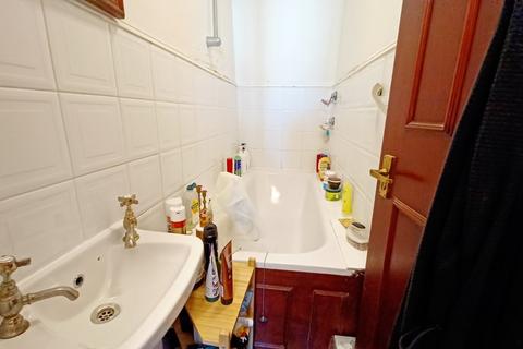 1 bedroom flat to rent, Dalmeny Road, Tufnell Park