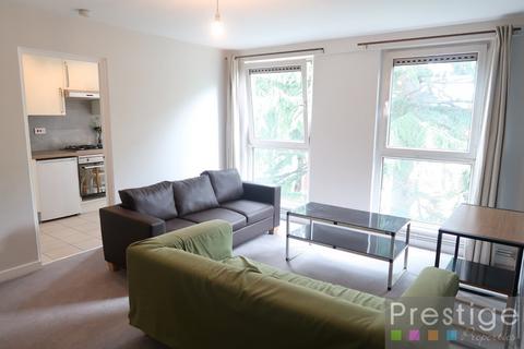 2 bedroom flat to rent, Hornsey Road, London N19