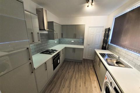 4 bedroom house share to rent - Ventnor Street, Newland Avenue, Hull