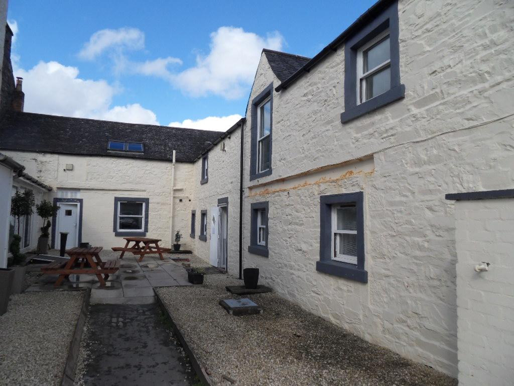 Flats 15, 102 Queen Street, Newton Stewart, DG8 6JW 10 bed block of