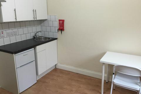 2 bedroom flat to rent, Edith Villas W14