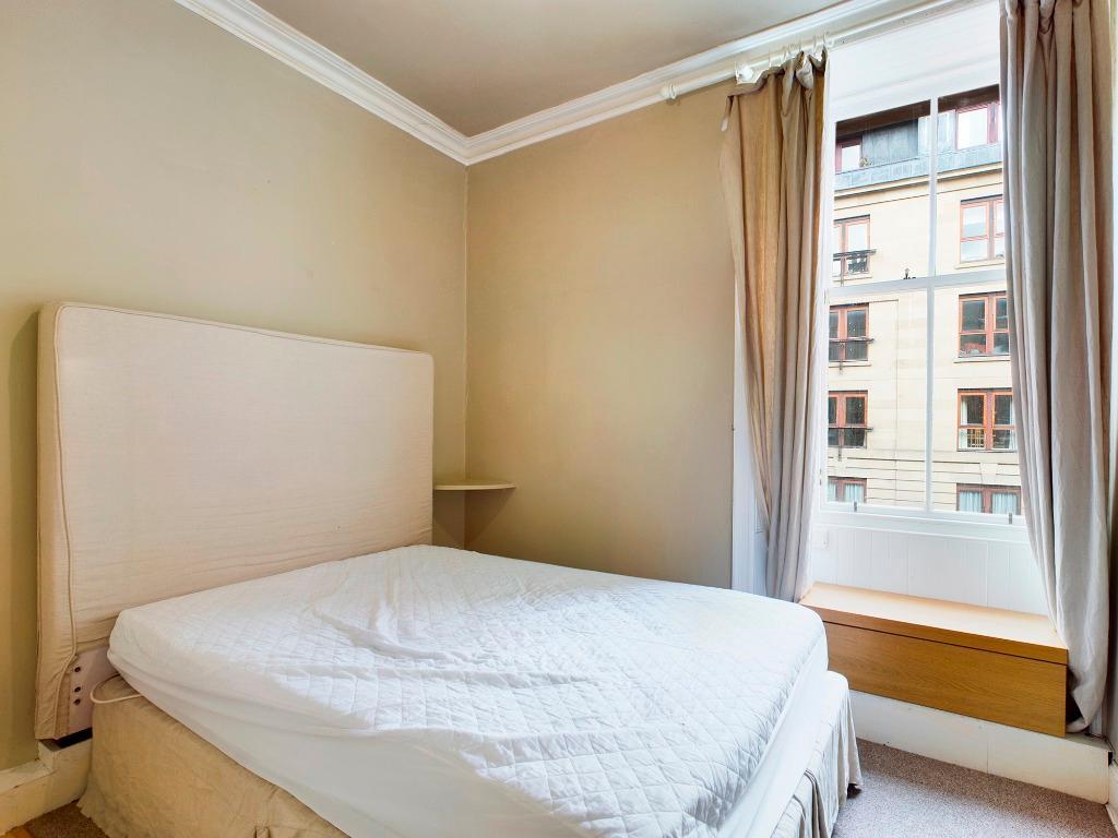 St Stephen Street, Stockbridge... 1 bed flat to rent £925 pcm (£213 pw)