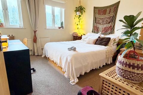 2 bedroom terraced house to rent, Daintry Way, Hackney Wick, E9