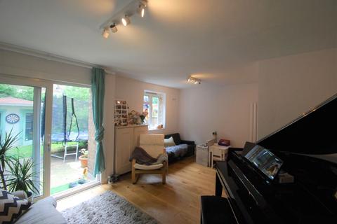 3 bedroom flat to rent - Crescent Rise, Alexandra Park, N22
