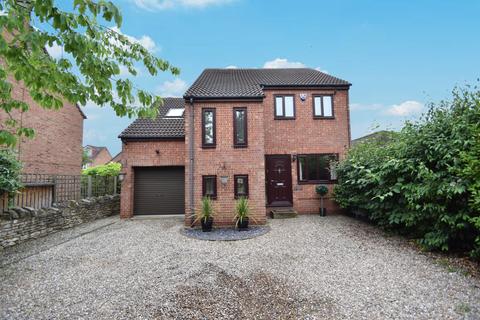 5 bedroom detached house to rent - South Milford, Leeds, LS25
