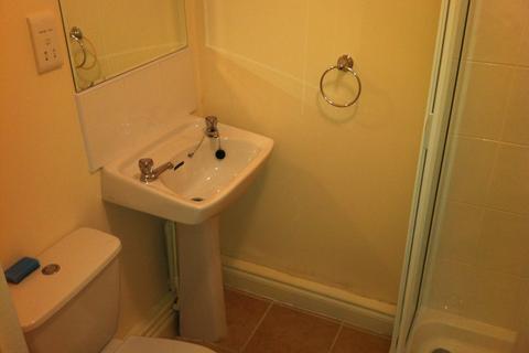 2 bedroom apartment to rent, Frederick Street, Wigan