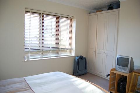1 bedroom apartment for sale, Boleyn Court, Buckhurst Hill, IG9