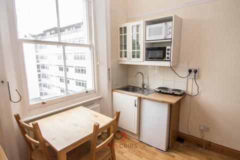 Studio to rent, Linden Gardens, Notting Hill Gate, London W2