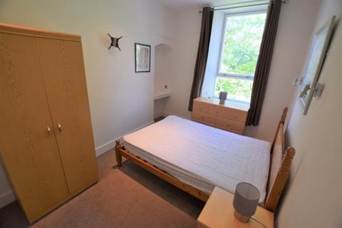 2 bedroom flat to rent, Rosemount Place, Rosemount, Aberdeen, AB25