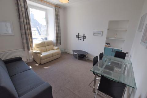 2 bedroom flat to rent, Rosemount Place, Rosemount, Aberdeen, AB25