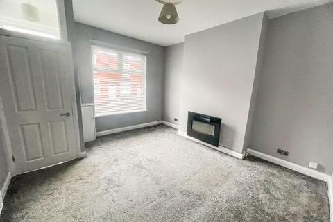 2 bedroom terraced house to rent, Frank Street, Halliwell, Bolton