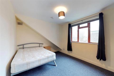 2 bedroom flat to rent, Grosvenor Gardens, Willesden Green, London