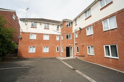 2 bedroom apartment to rent, Kaymar Court, Heaton