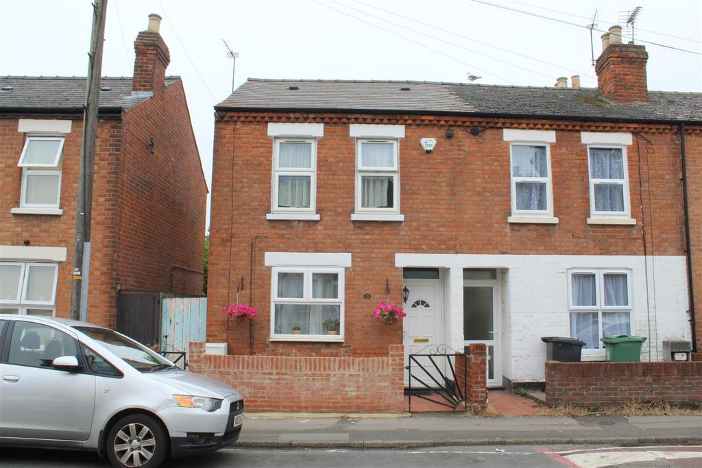 Alfred Street, Gloucester 2 bed end of terrace house £140,000