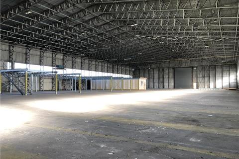 Distribution warehouse to rent - Hangar 1, Long Lane, Throckmorton, Pershore, Worcestershire, WR10 2JH