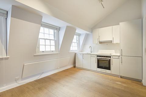 Studio to rent, Rupert Street, Chinatown W1