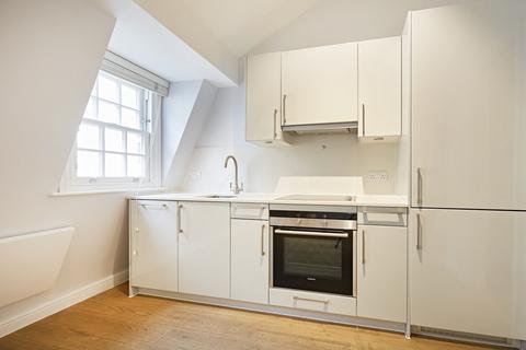 Studio to rent, Rupert Street, Chinatown W1