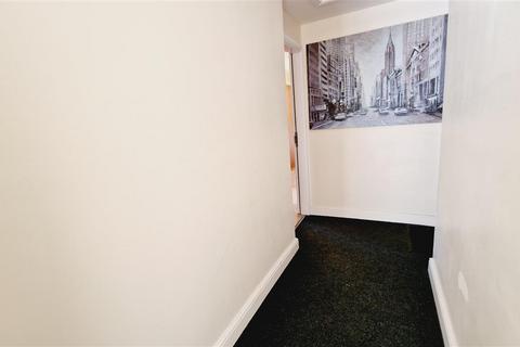 2 bedroom flat to rent, Denbigh House, Cheviot Square, Winsford