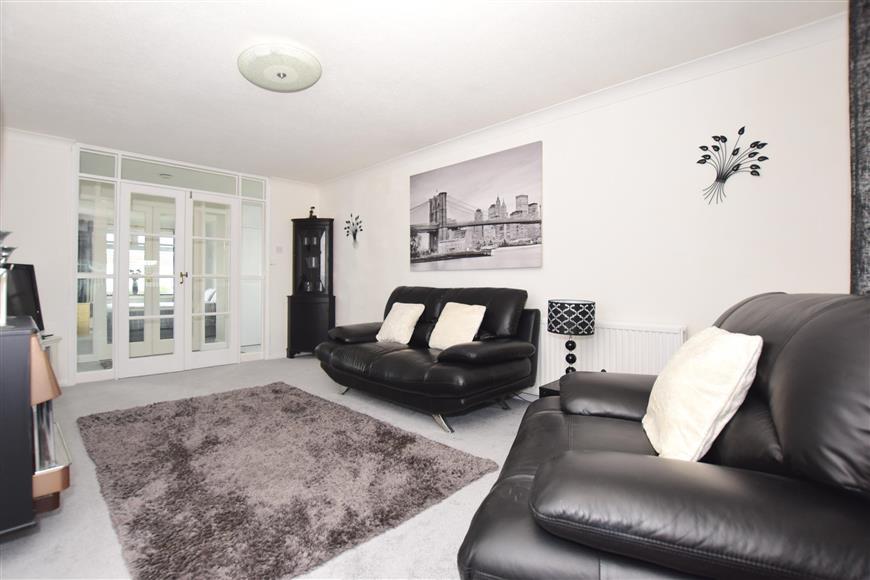 Kite Farm, Whitstable, Kent 3 bed detached bungalow £350,000