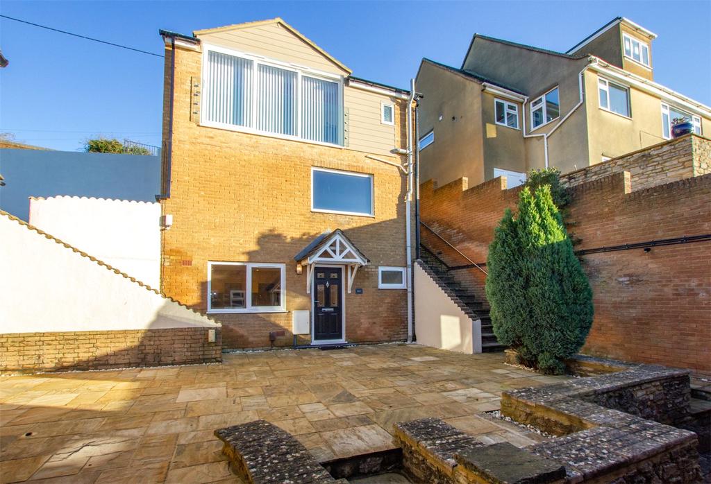 Crawley Road, Witney, Oxfordshire, OX28 Studio £675 pcm (£156 pw)