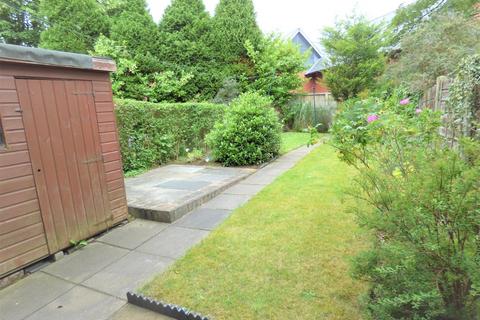 2 bedroom semi-detached house to rent, Tithebarn Road, Hale Barns, Altrincham