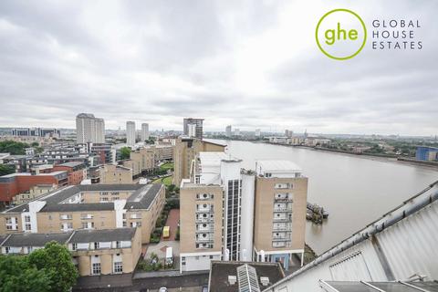 3 bedroom flat to rent, Cascades Tower, Canary Wharf, London