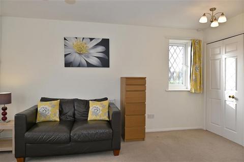 undefined, Ashmere Close, Calcot, Reading, RG31