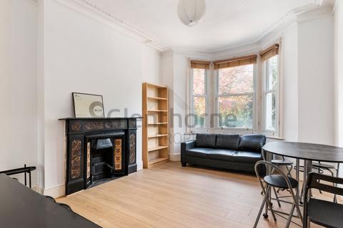 2 bedroom ground floor flat to rent, Fulham Palace Road, Fulham, London SW6
