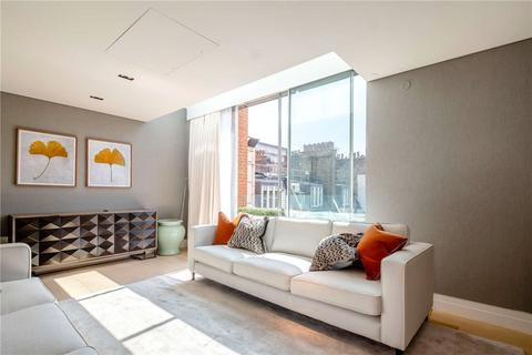 3 bedroom apartment to rent, Green Street, Mayfair