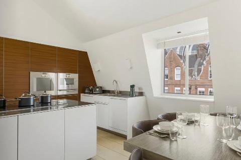 3 bedroom apartment to rent, Green Street, Mayfair