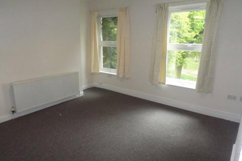 2 bedroom apartment to rent, Corporation Oaks, Nottingham