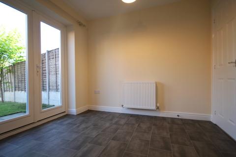 3 bedroom semi-detached house to rent, Woodview Drive, Edgbaston, B15