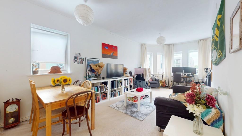 Living room - Angle 1
