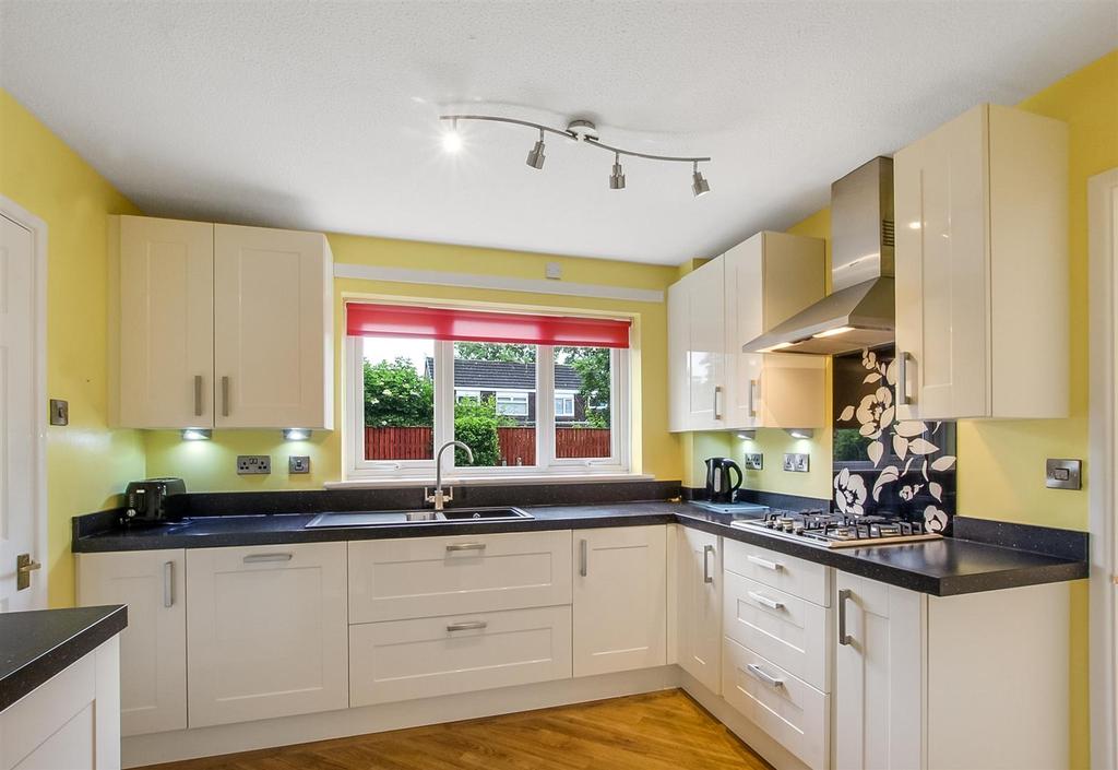 Moray Close, Darlington 4 bed detached house £210,000