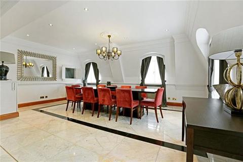 5 bedroom flat to rent, Prince of Wales Terrace  W8