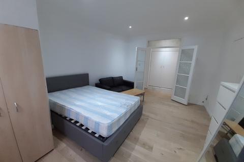 Studio to rent, Eve Court, Grosvenor Avenue, Highbury & Islington, Canonbury, Highbury,, N5