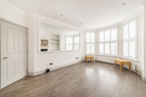 3 bedroom apartment to rent, Radcliffe Avenue, London