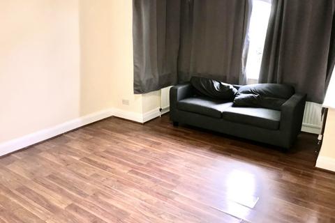undefined, Northwick Avenue, Kenton, HA3