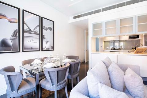 2 bedroom flat to rent, Green Street W1